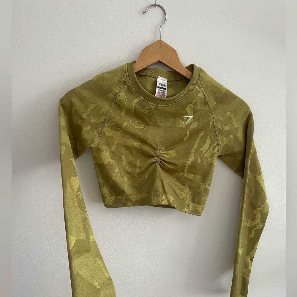 Gymshark Adapt Camo Green Seamless Ruched Long Sleeve Gym Activewear Crop Top S